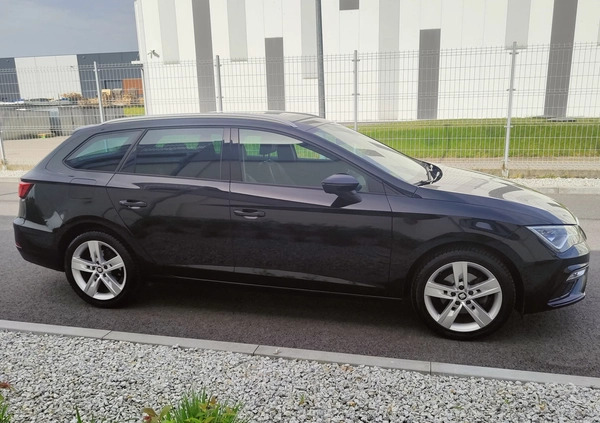 Seat Leon cena 52800 przebieg: 150000, rok produkcji 2019 z Lubin małe 781